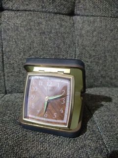 Black vintage Seiko 2 jewels travel alarm clock made in Japan