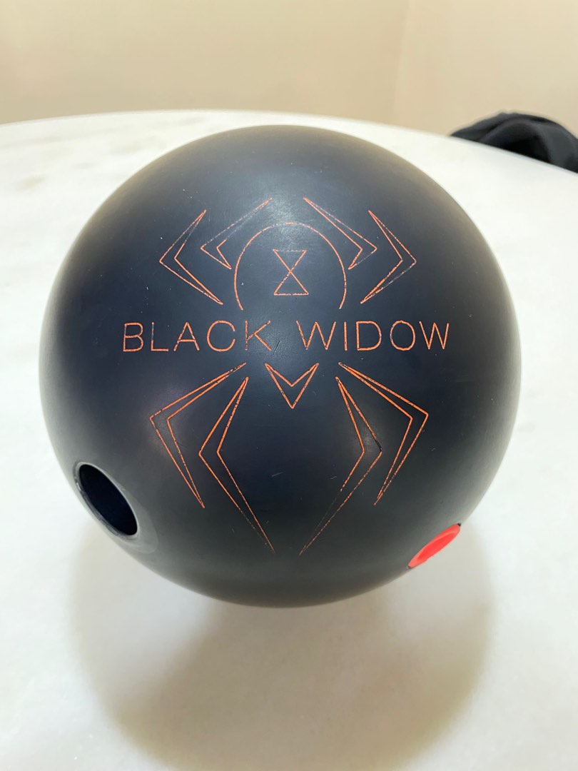 Black Widow Hammer Urethane Bowling Ball, Sports Equipment, Sports & Games, Billiards & Bowling