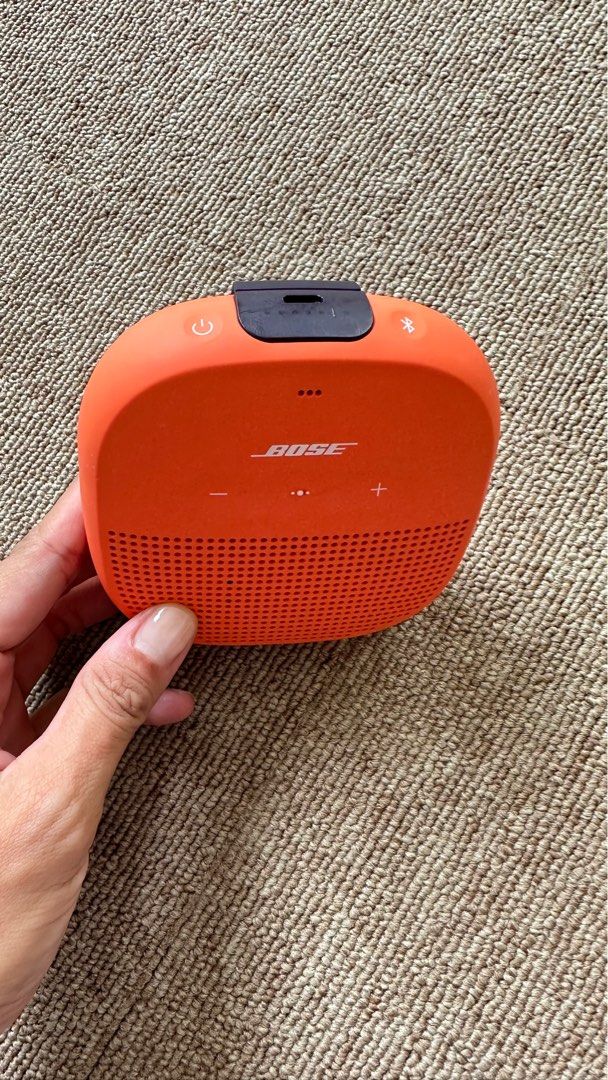 BOSE micro speakers (orange) unit only ✨ (Category: Portable Music Players) located in Marikina City. Submitted by vintagebackyard (Listing ID 1255028966, Image 1). Description: .