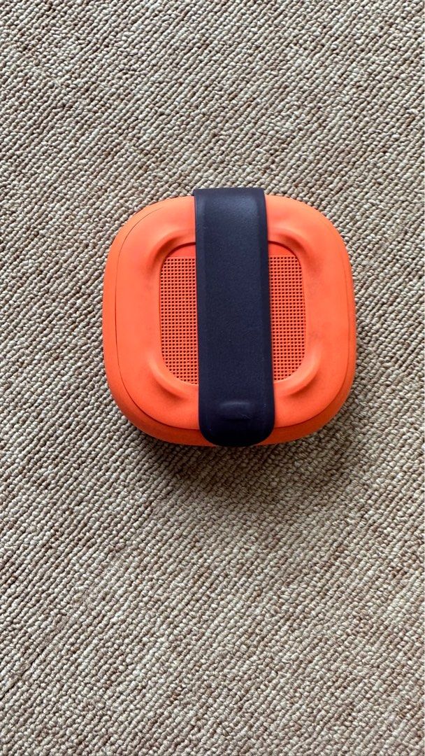 BOSE micro speakers (orange) unit only ✨ (Category: Portable Music Players) located in Marikina City. Submitted by vintagebackyard (Listing ID 1255028966, Image 3). Description: .