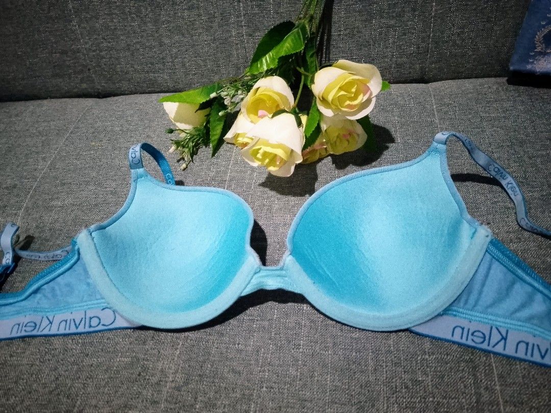 Cacique bra 44D, Women's Fashion, New Undergarments & Loungewear on  Carousell