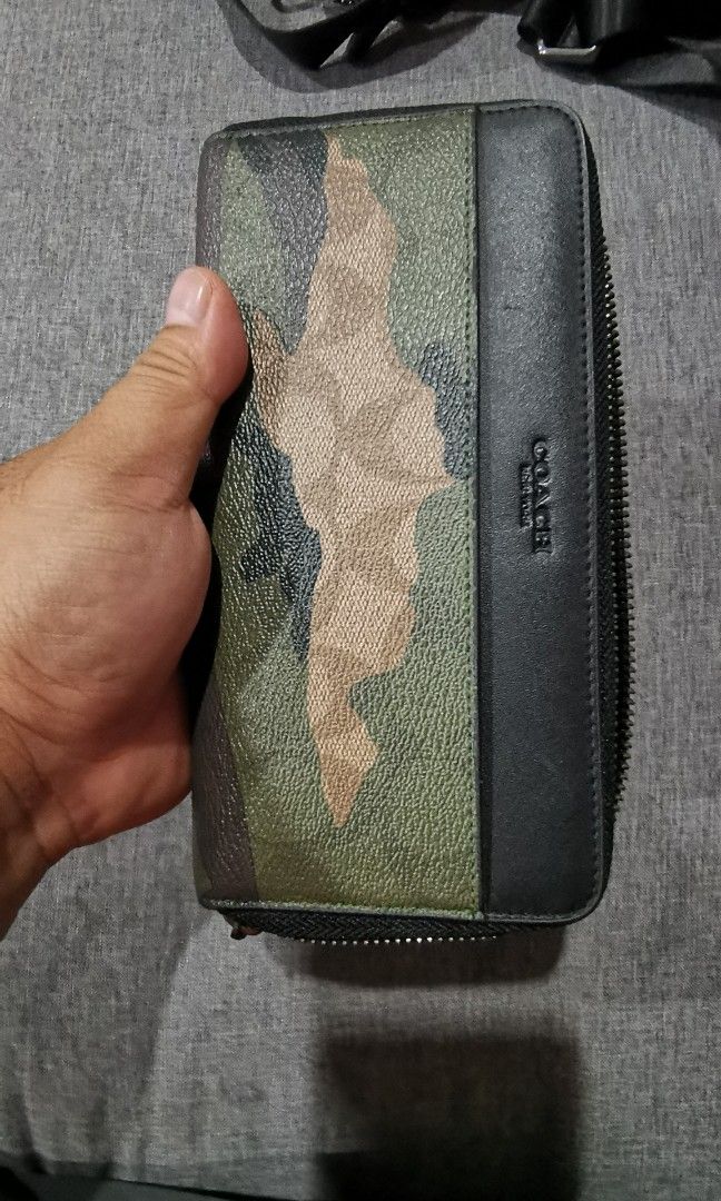 Coach wallet sales camo