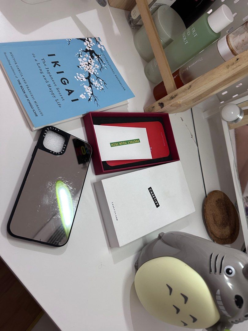 Casetify for Iphone 11 (like new) (Category: Cases & Sleeves) located in Bacoor. Submitted by coco_manuel (Listing ID 1255097178, Image 2). Description: Rfs: upgraded.