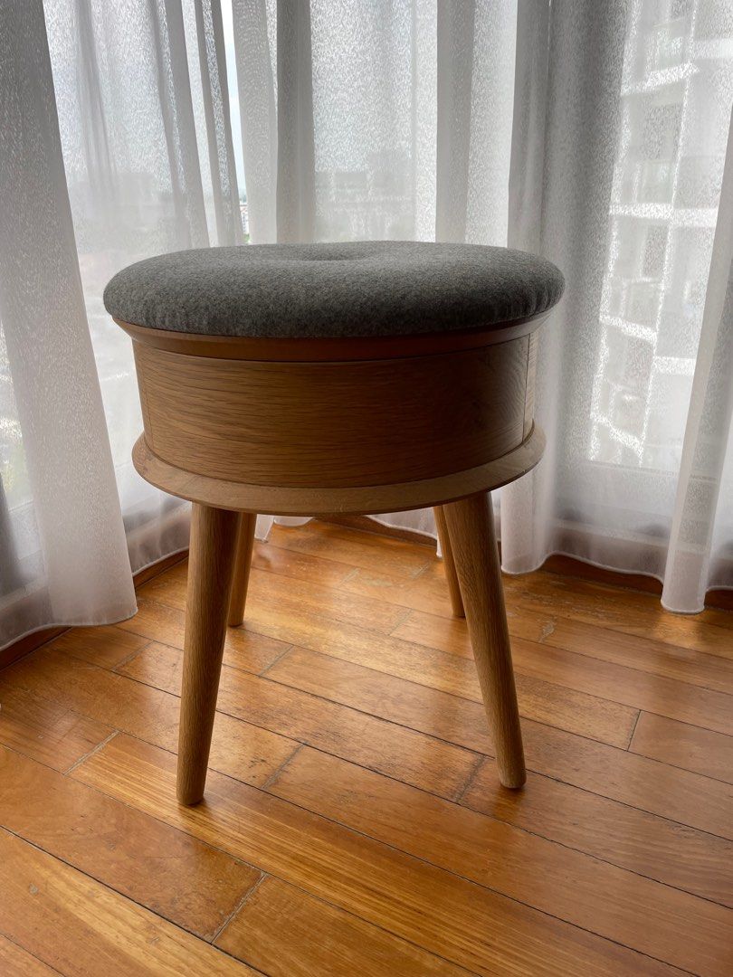 Castlery dressing hot sale table