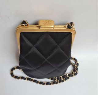 (Kategori: ) berada di . Dikirim oleh chloe2preloved (ID iklan 1255093302, Gambar 1). Deskripsi: .