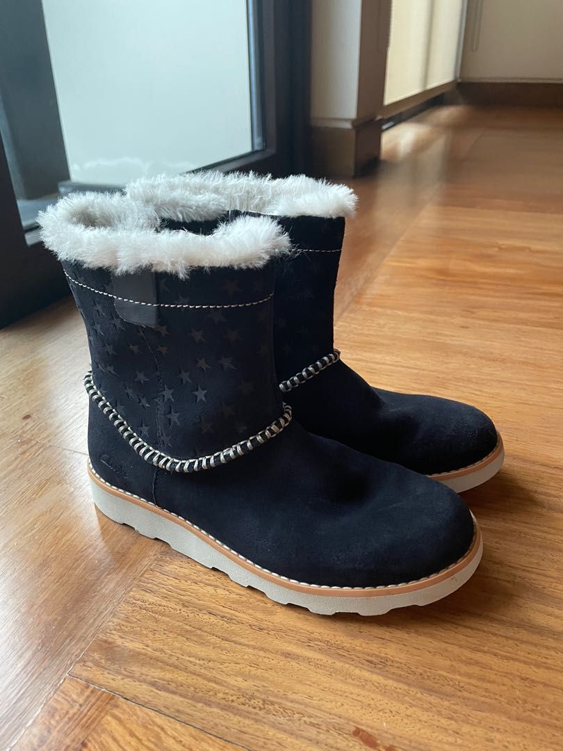 Clarks winter hotsell boots 219