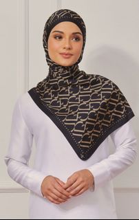 (Category: ) located in . Submitted by marizzshop (Listing ID 1255054813, Image 1). Description: .