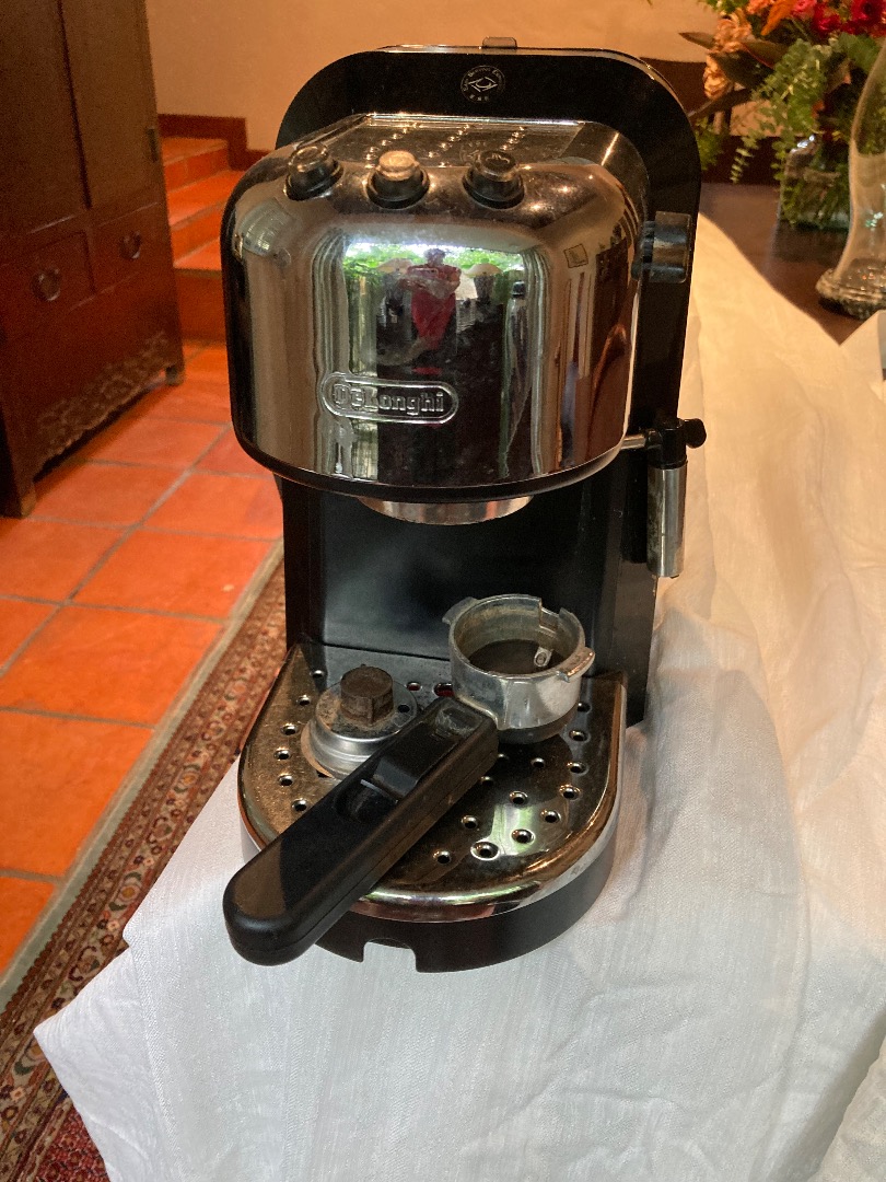 Delonghi easy serving espresso machine 2025