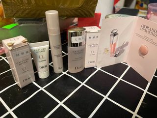 （分類：）位於 。 由 makeupgirll 提交（商品編號 1255166436，圖片 1）。簡介： 。