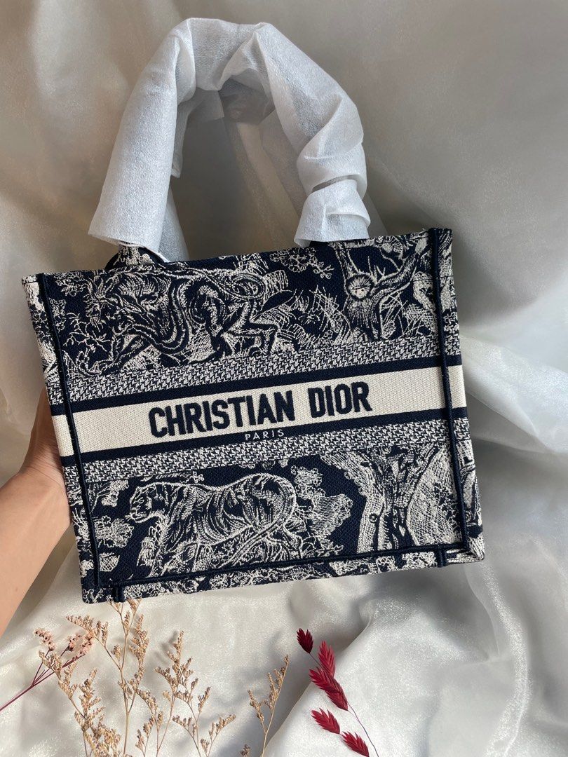 Christian dior tote best sale bag small