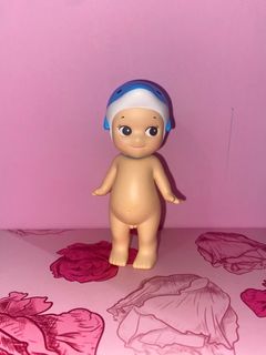 (Category: ) located in . Submitted by chellzcloset (Listing ID 1255059935, Image 1). Description: .