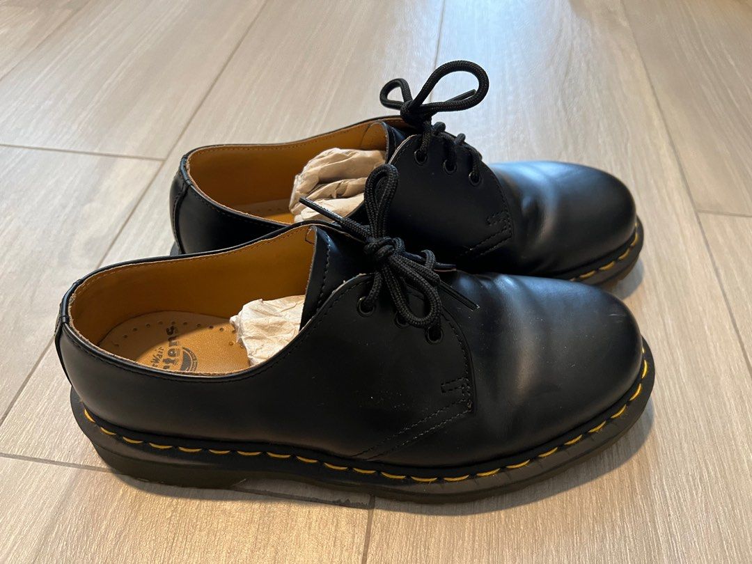 Dr. Martens 3-Hole 1461 US8 EU41, 男裝, 鞋, 西裝鞋- Carousell