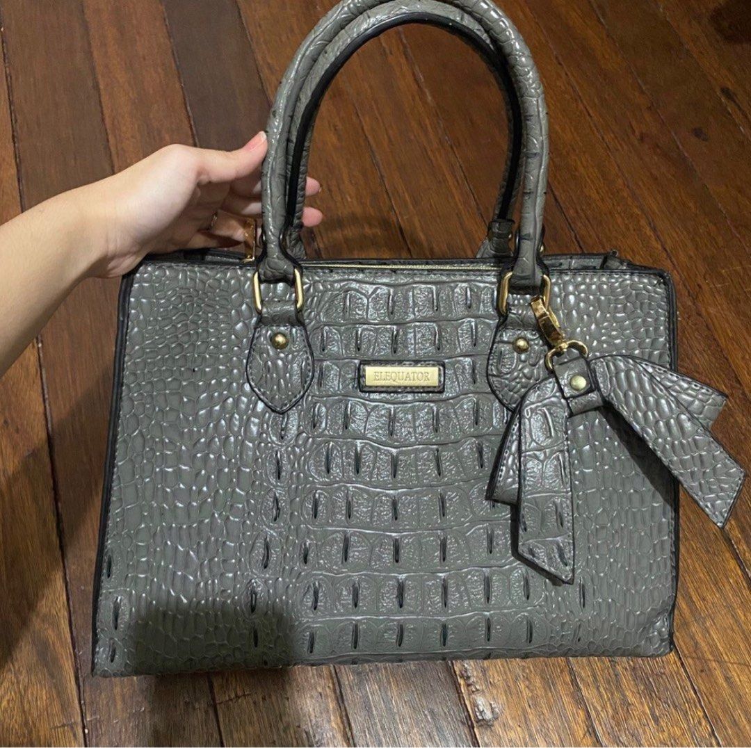 RUSH SALE!!!Crocodile Ladies Bag, Women's Fashion, Bags & Wallets,  Cross-body Bags on Carousell