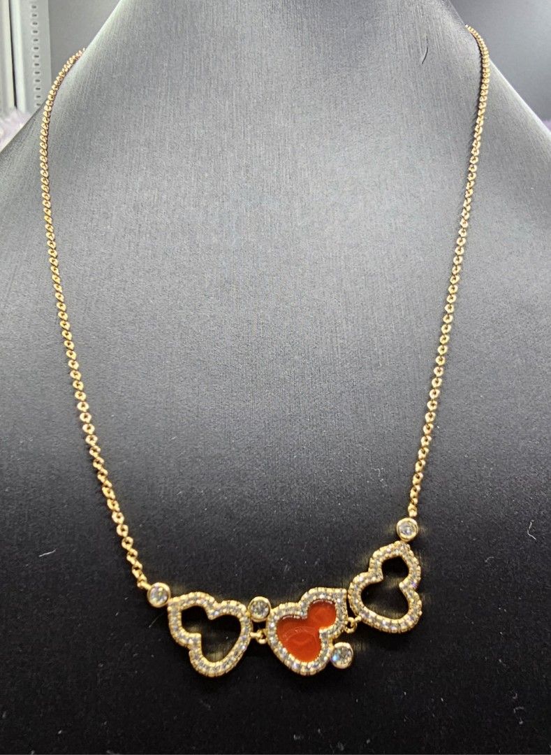 Red fashion shop necklace
