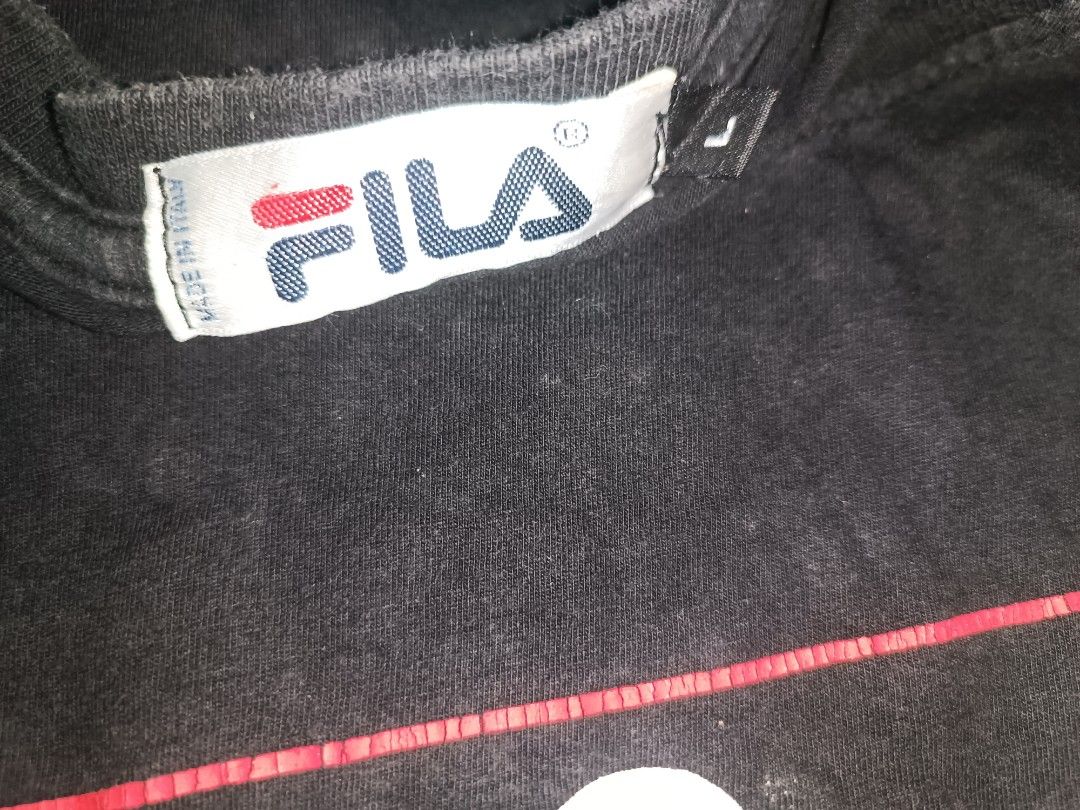 FILA MADE IN ITALY SAIZ M PIT 20 5 LONG 27 Men s Fashion Tops