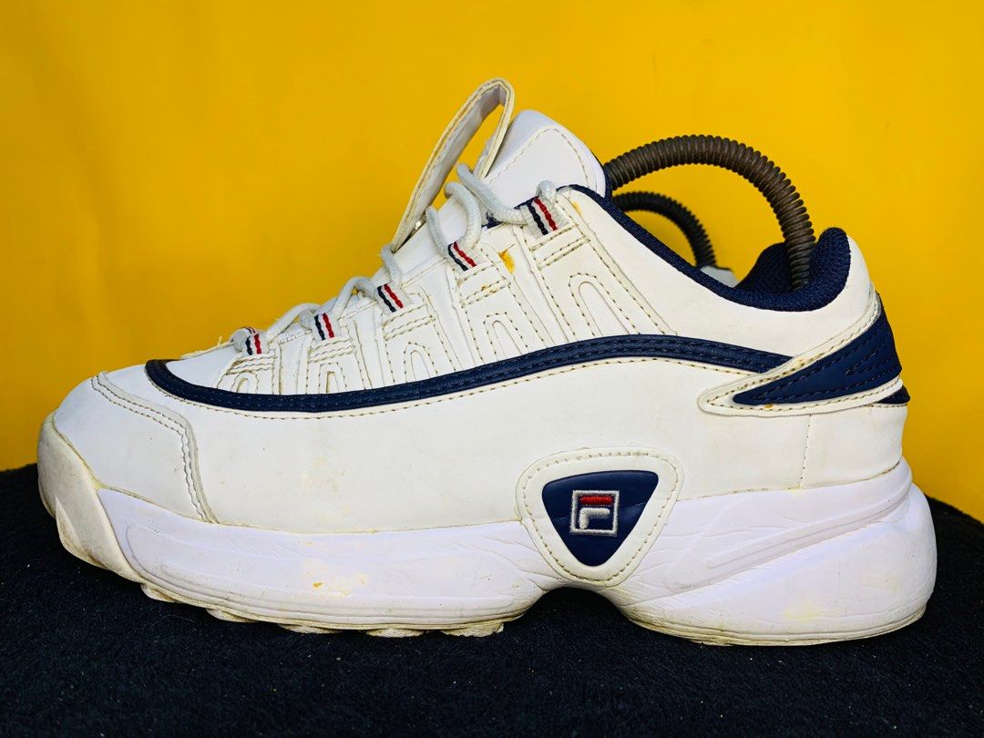 Fila Vintage Size 7 mens 8 womens Men s Fashion Footwear
