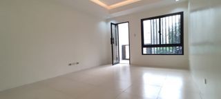 📣FOR SALE📣 4BR & 4-Storey Townhouse in Kamuning, Quezon City