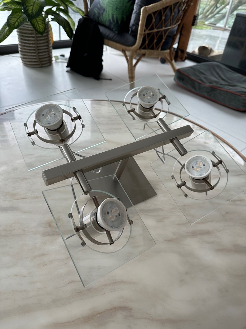 **FREE** 2 x IKEA ceiling lights fixtures (Fuga design), 傢俬＆家居, 燈飾及風扇