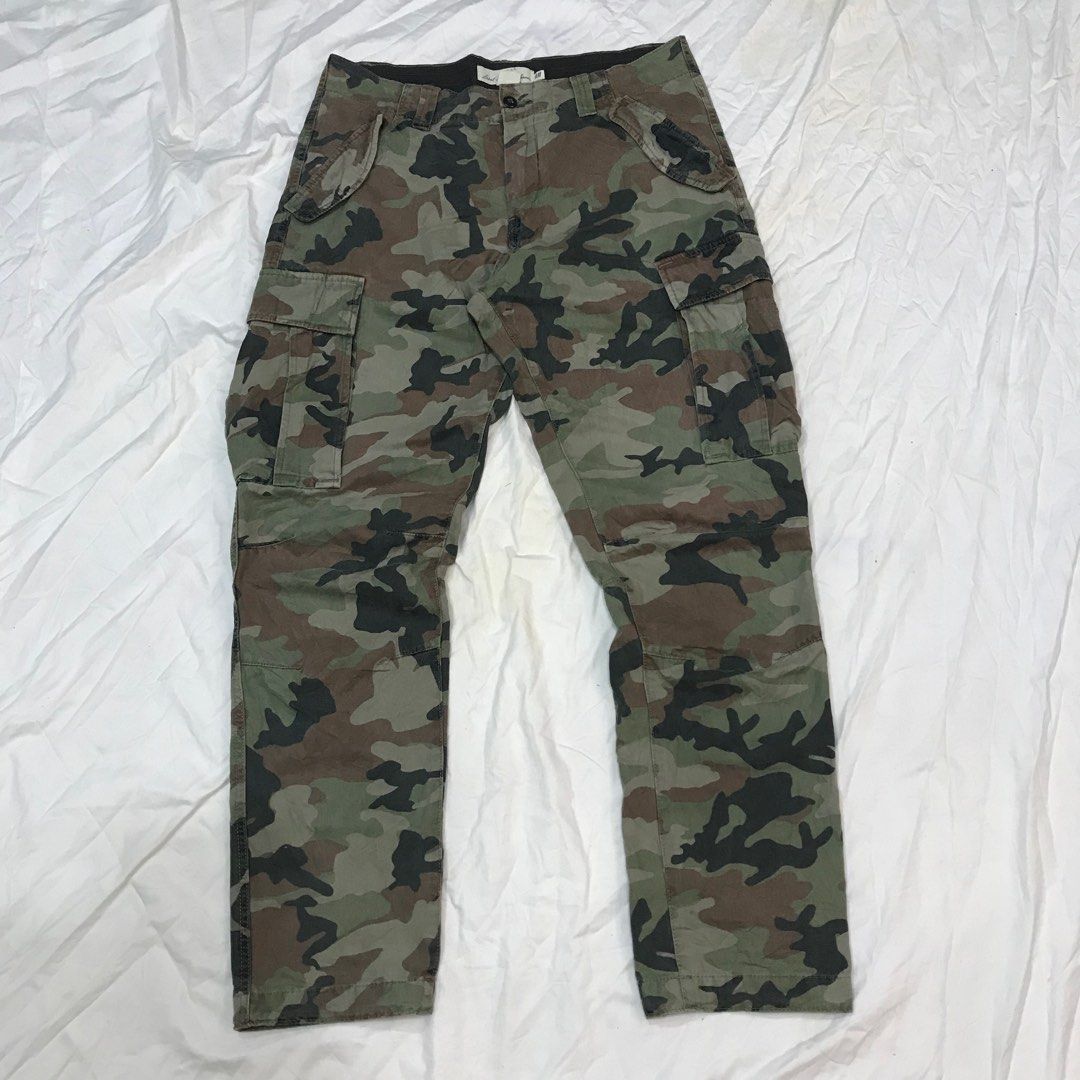 H M CAMO CARGO PANTS 36x43.5 Men s Fashion Bottoms Trousers