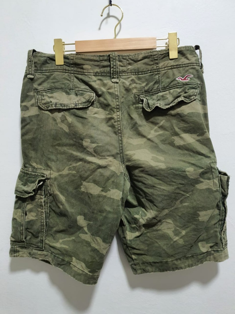 Hollister top green shorts