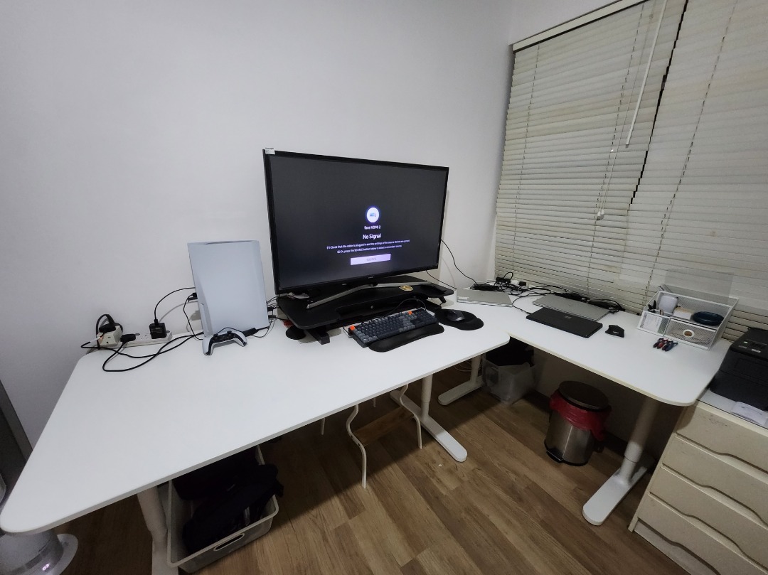 Ikea Bekant Desks/Table (2x 160*80cm desks) (White