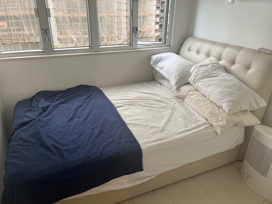 IKEA KORTGARDEN Ottoman bed WITH SEA HORSE MATTRESS