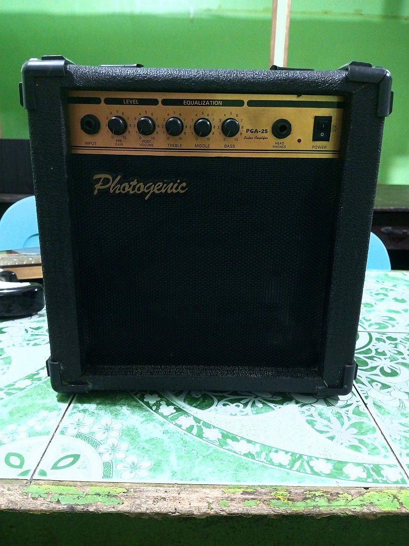 Japan surplus cheap amplifier and speaker