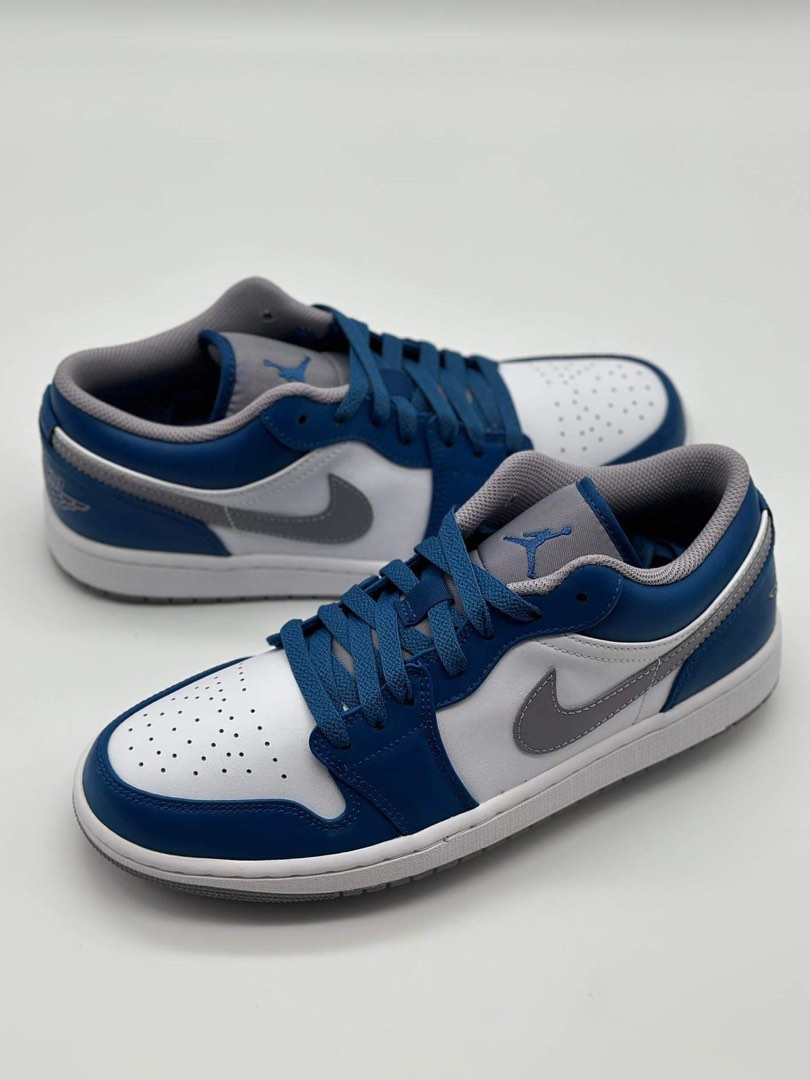 low top jordan 1 on feet