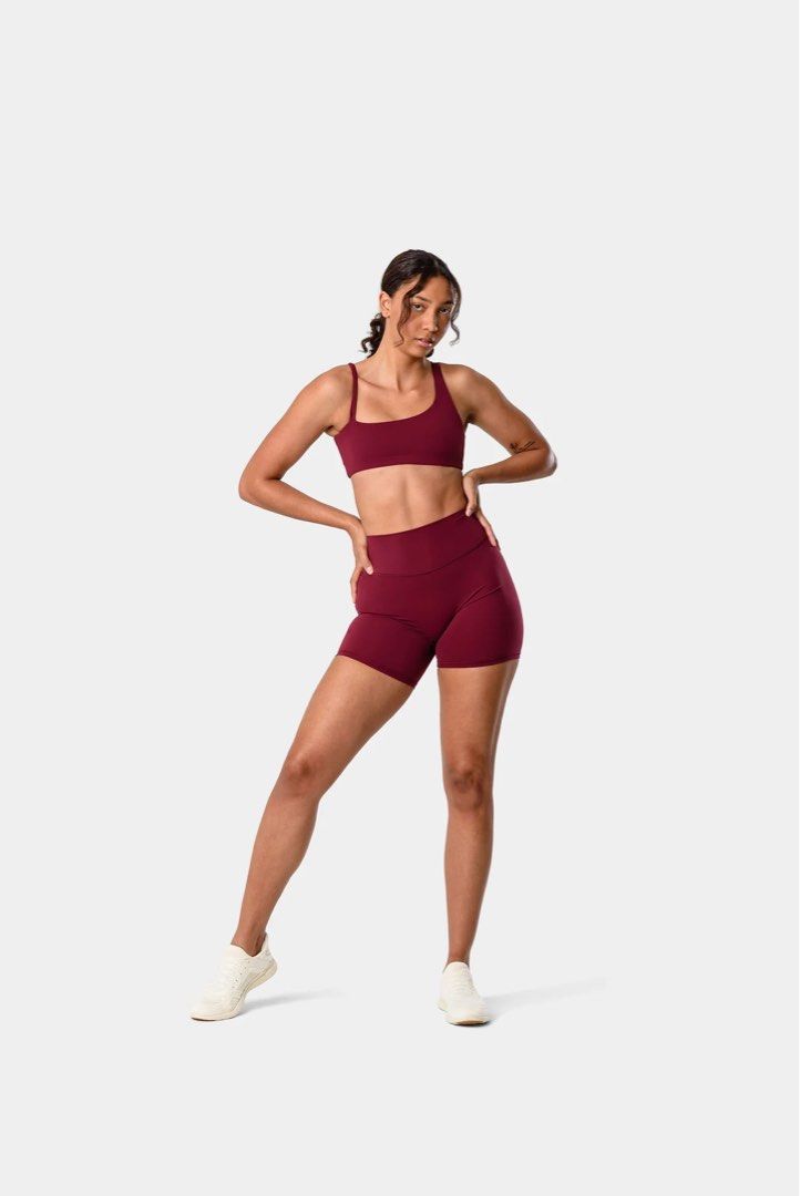 Kamo Fitness Ivy Sports Bra in Dark Cherry Size S, Women's Fashion