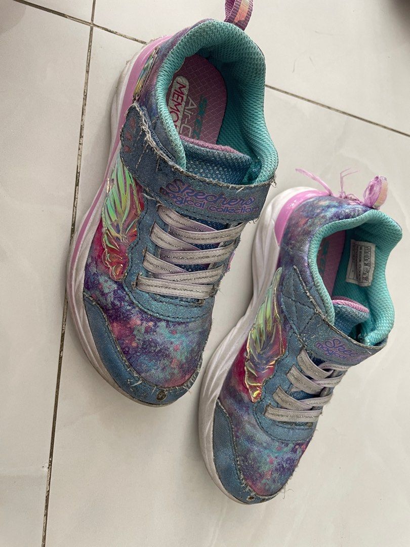 Girls sketchers cheap size 2
