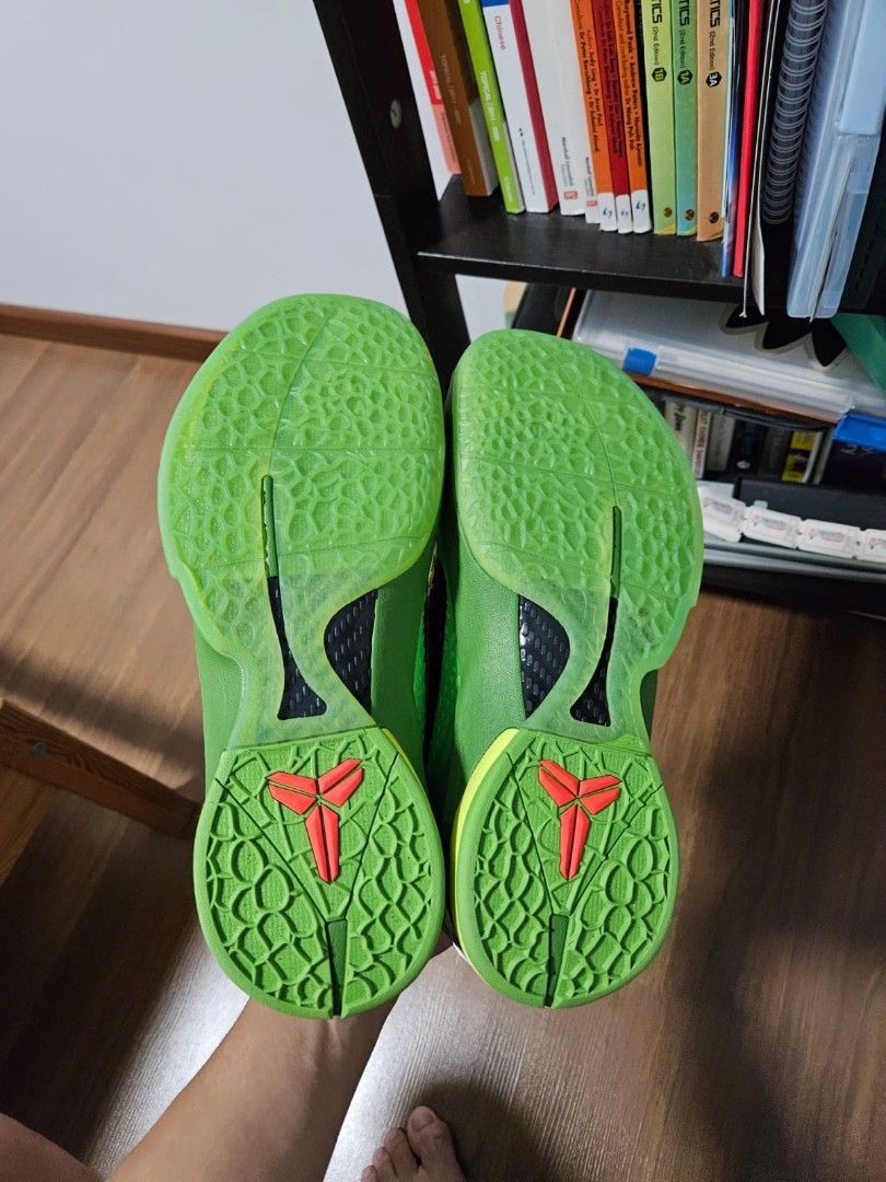 kobes grinch shoes