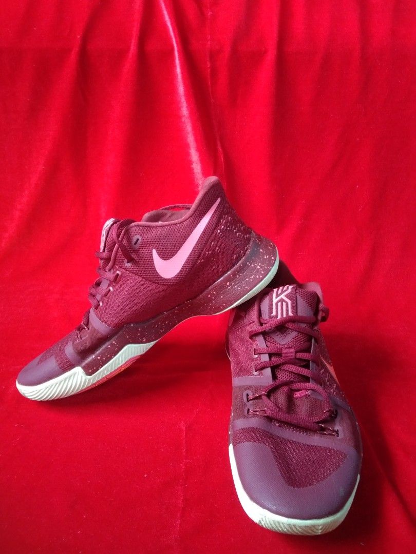 Kyrie 3 mens Pink outlet