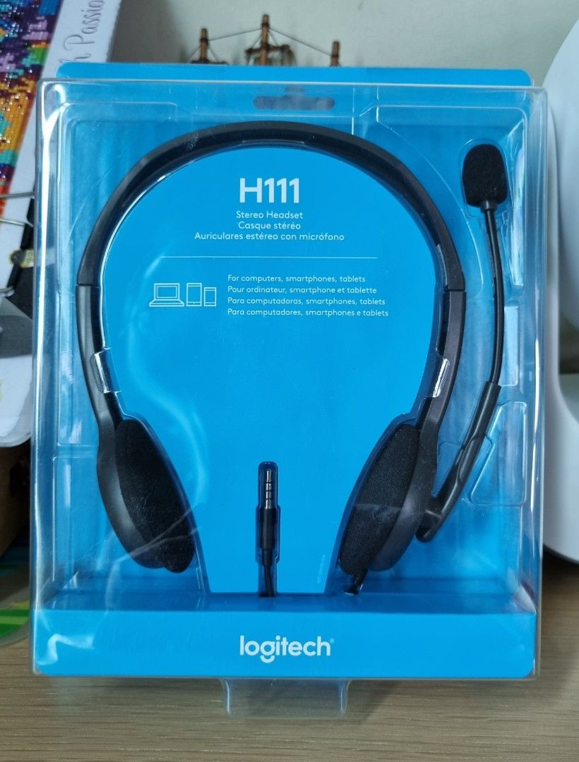 Logitech h111 hotsell ps4