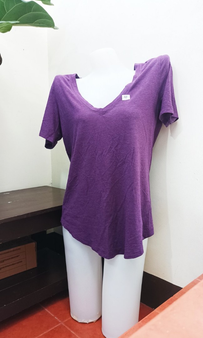 Lululemon (size 10) Shirt, Women's Fashion, Activewear on Carousell