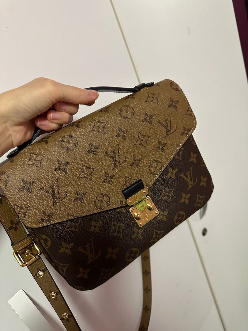 $3000 Louis Vuitton VICTOIRE bag rare authentic never full petite metis