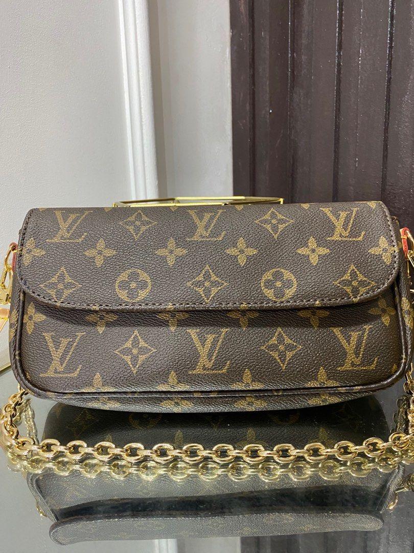 LOUIS VUITTON Wallet On Chain Ivy, Luxury, Bags & Wallets on Carousell