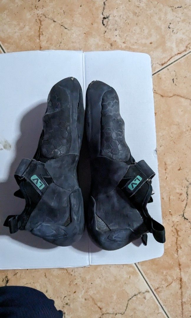 Mad Rock Drone LV Black Edition rock climbing shoes