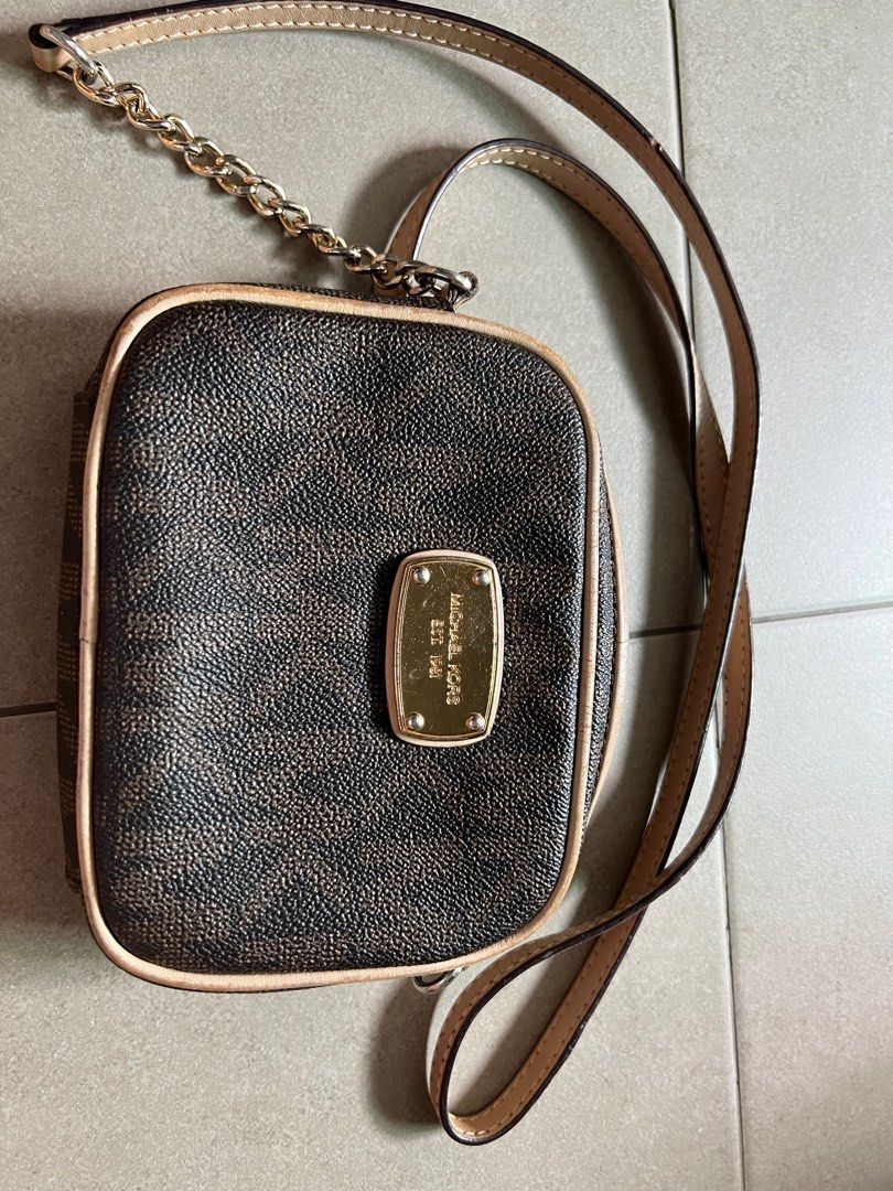 Michael kors sling sale bag