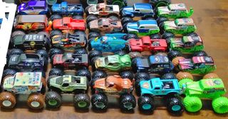 (Category: ) located in . Submitted by diecast_fever (Listing ID 1255187520, Image 1). Description: .