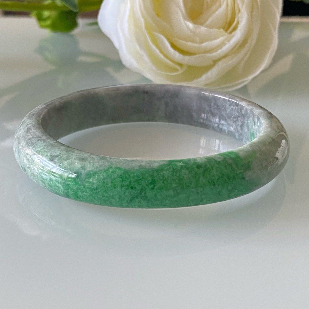 VALUE BUY Natural Burmese jade bangle