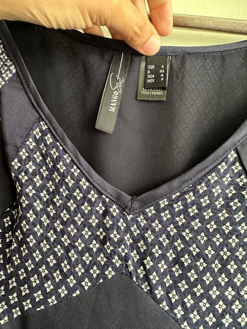 Navy Blue Mango Suit Dress (Category: Dresses) located in Quezon City. Submitted by StopNShop (Listing ID 1255006778, Image 2). Description: Us size 4 Fits xs-s Barely used Has pocket Super nice in actual Floral design.