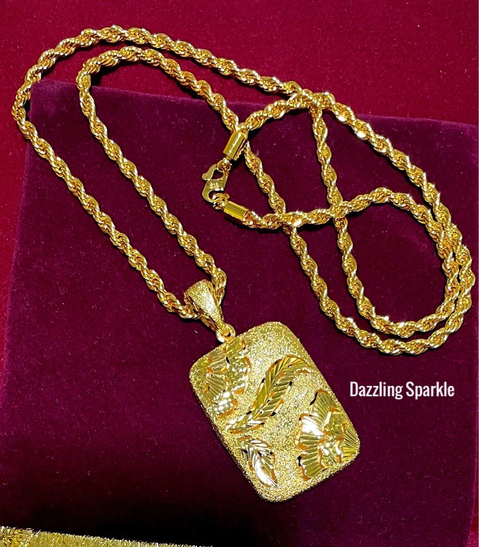 Chain store long necklace
