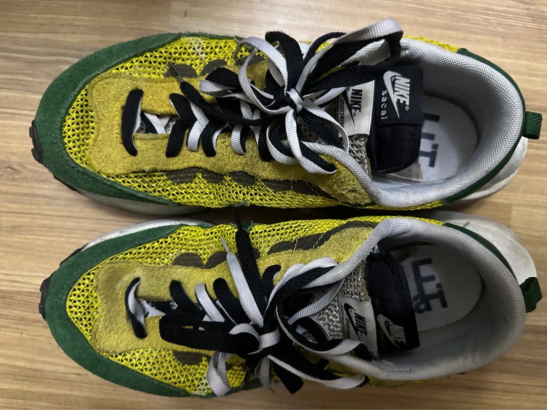 tour yellow and gorge green sail