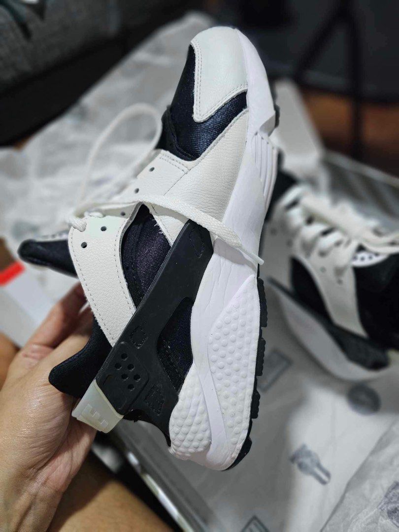 Nike air clearance huarache white black