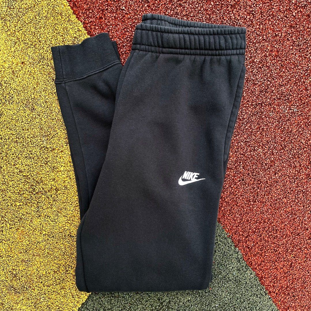 nike essential fleece sweatpants