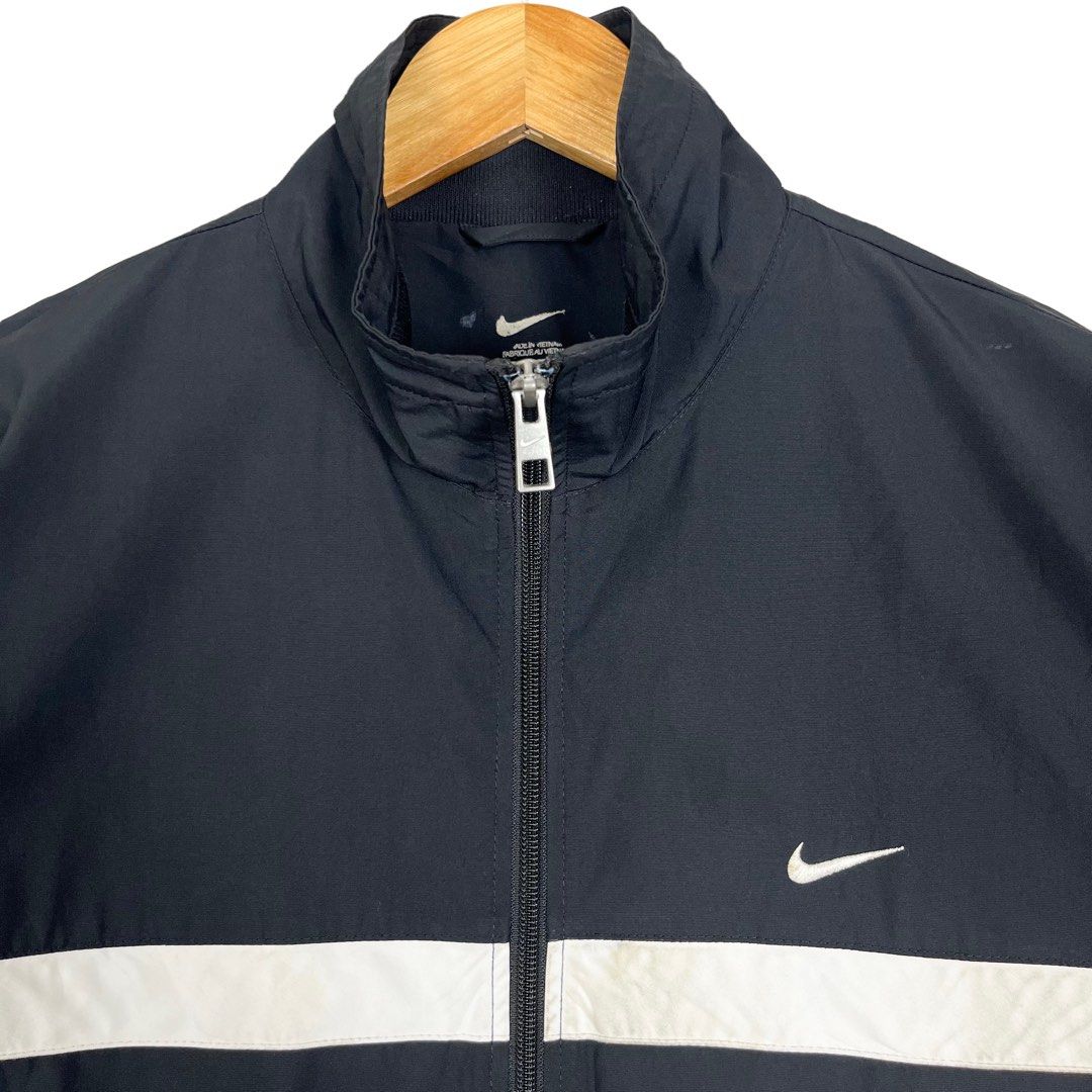 Mens Rain Jackets. Nike JP