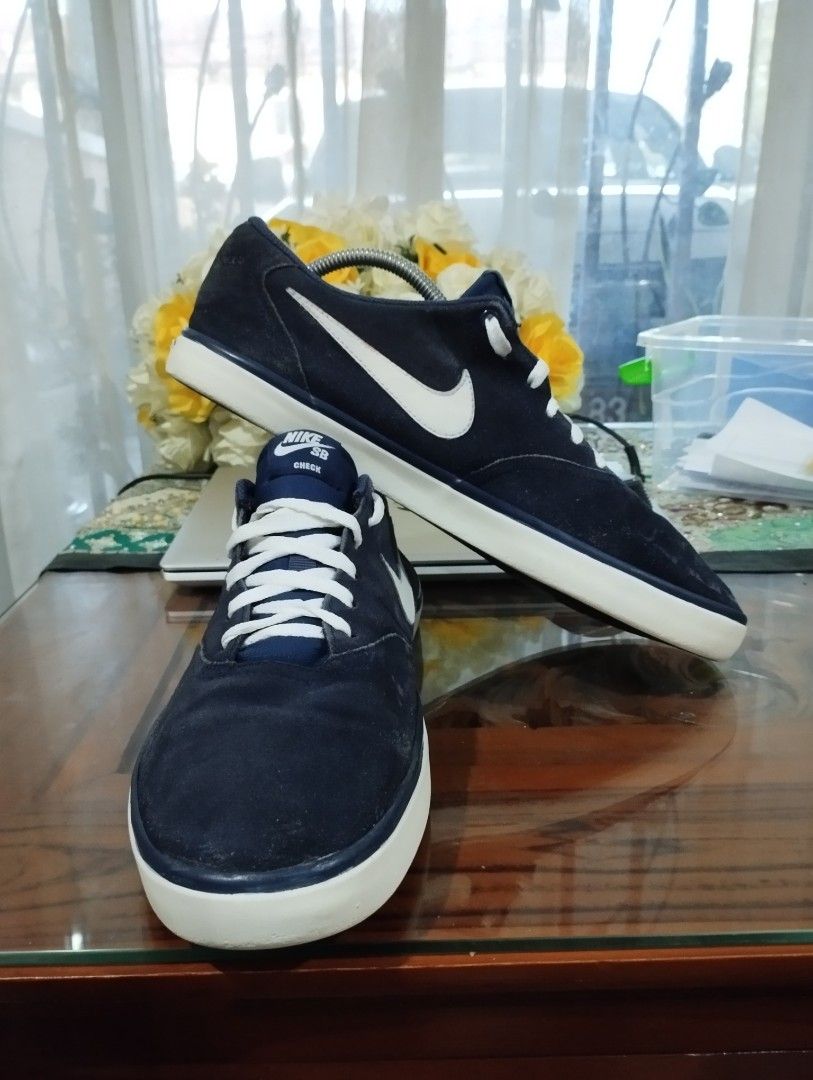 Nike SB Check Men s Fashion Footwear Sneakers on Carousell