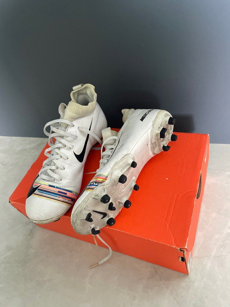 poobie naidoo nike soccer boots