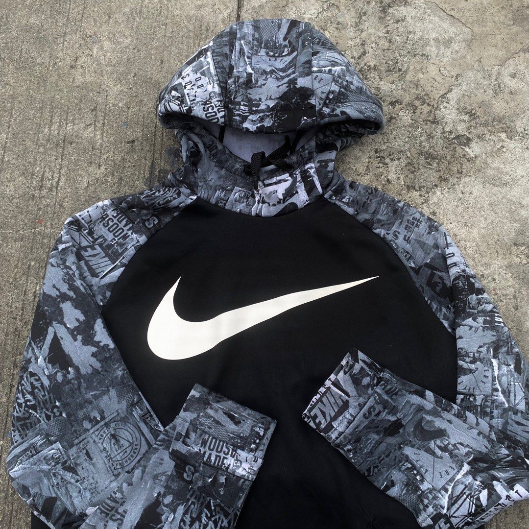 Nike men's therma rip outlet n tear graphic hoodie