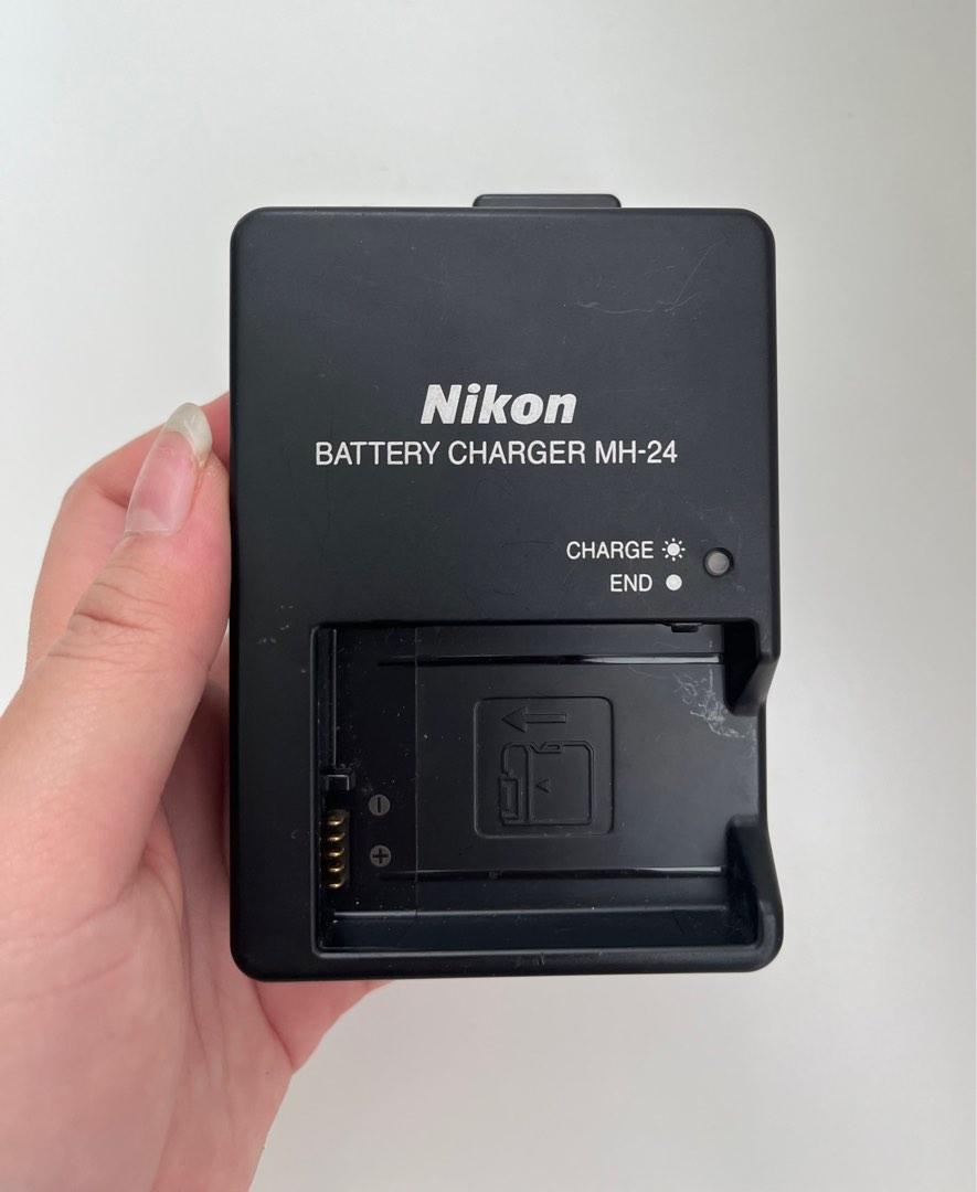Nikon battery charger mh24, Photography, Photography Accessories